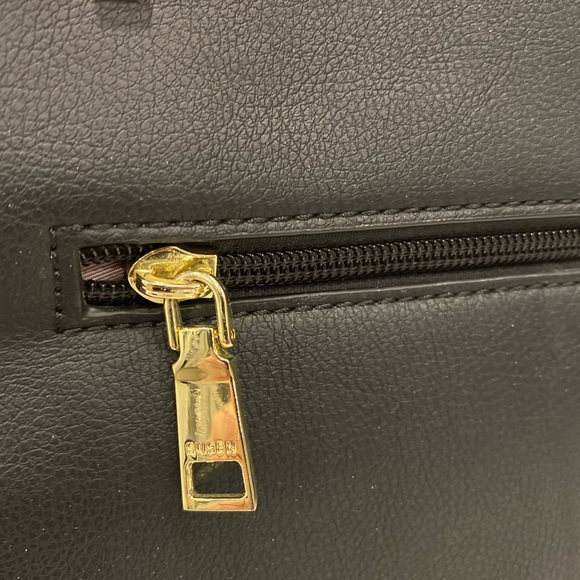 Susen | Handbag purse I Black with gold details | Bonus change purse | New - Picture 5 of 12